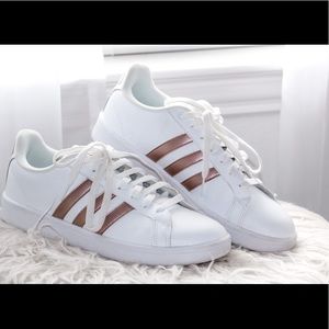 adidas originals white and rose gold shoes